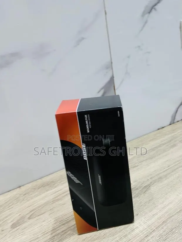 Check Out Sleek Soundlink Flex Bose Bluetooth Speaker · Photo 1