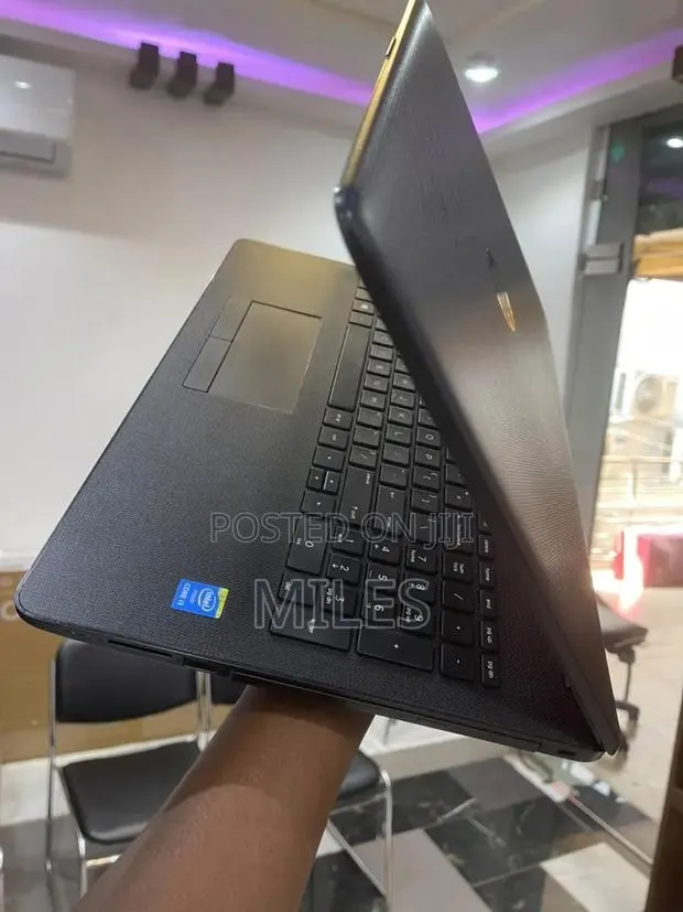 Laptop HP 15 4GB Intel Core i5 HDD 1T · Photo 1