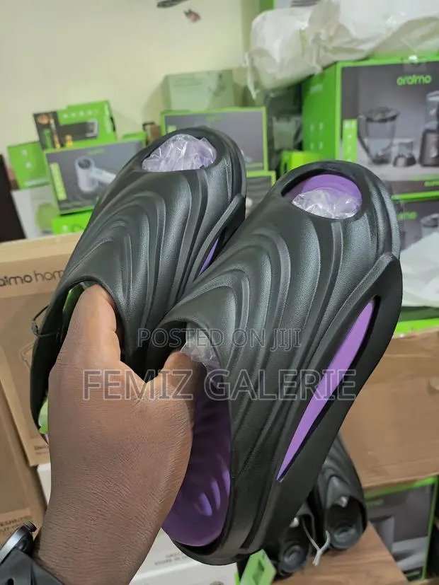 Oraimo Crestfrom Ergonomic Anti-Skid Slipper · Photo 1