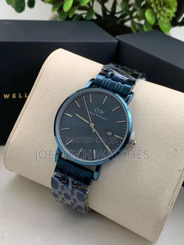 Daniel Wellington Original Chain Watches · Photo 1