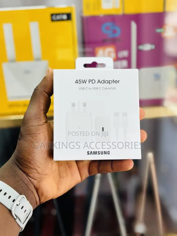Original 45w Pd Samsung Charger · Photo 1