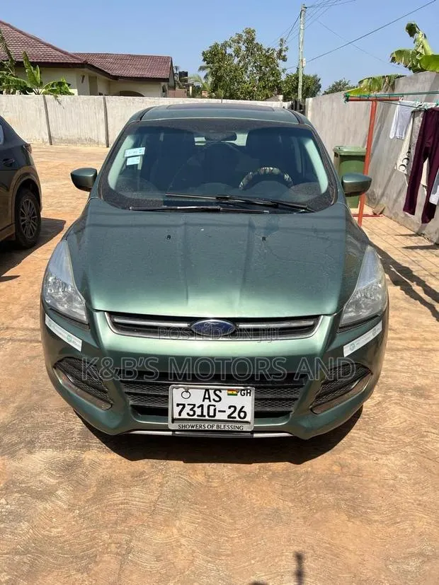 Ford Escape SE FWD 2016 Green · Photo 1