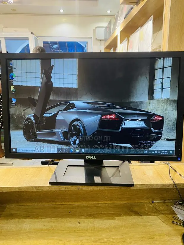 Dell Monitor · Photo 1