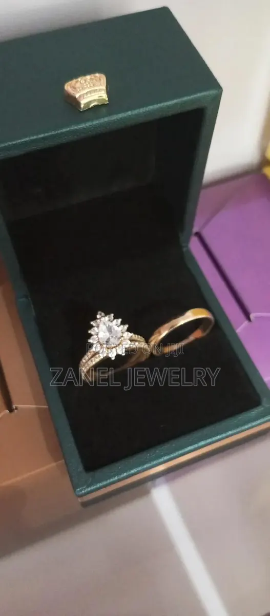 Original Gold Dust Wedding Rings · Photo 2