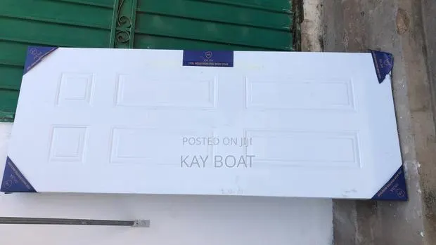 Grey Door in Door · Photo 1