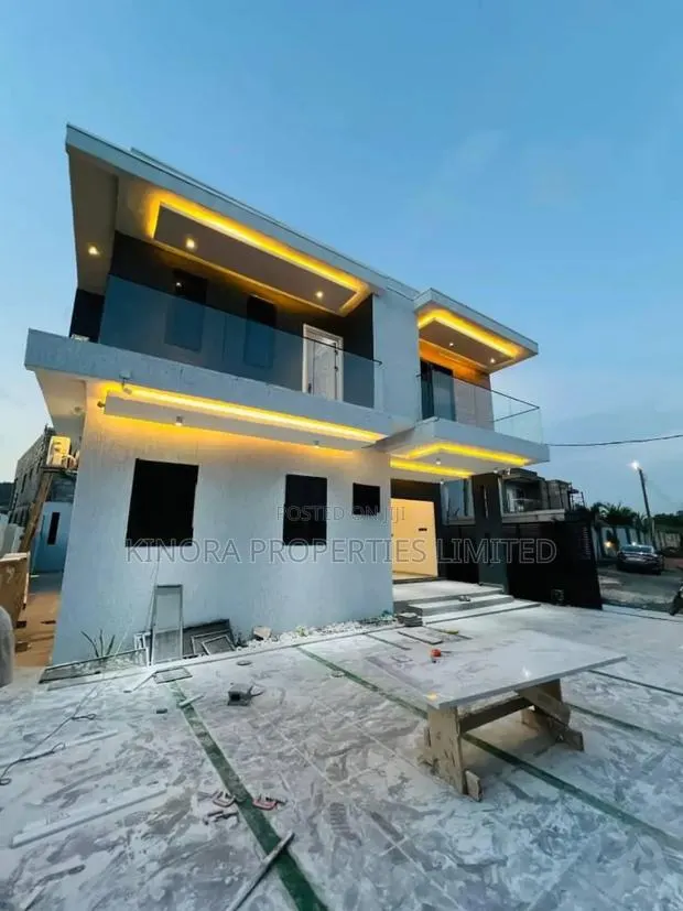 4bdrm Duplex in Abokobi for sale · Photo 1