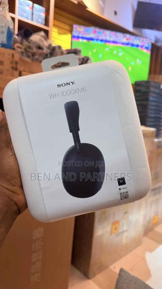 Sony Xm6 Headphone Available · Photo 1