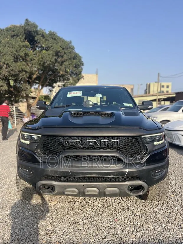 Dodge RAM 1500 6.2 Petrol AWD 2022 Black · Photo 1