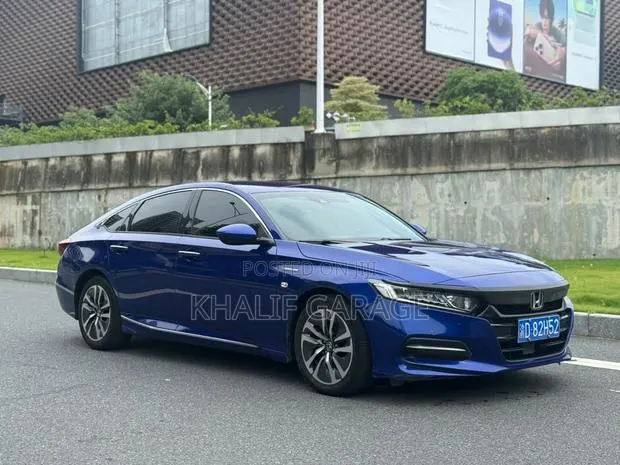 Honda Accord Sport (2.0L 4cyl Turbo 6M) 2019 Blue · Photo 7