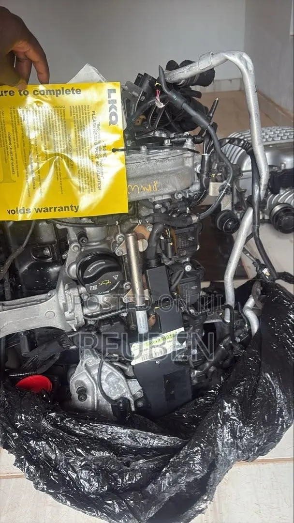 Mercedes Benz C300 Only Engine Available · Photo 1
