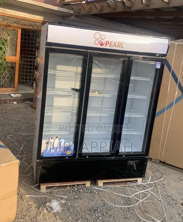 Eco-Friendly Pearl 3 Door Glass Electric Display Fridge · Photo 1