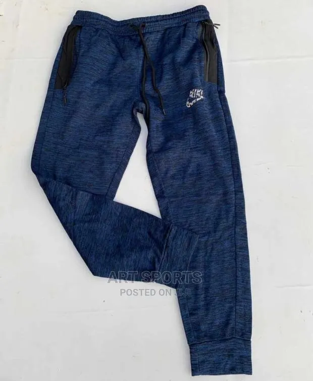 Nike Joggers · Photo 1