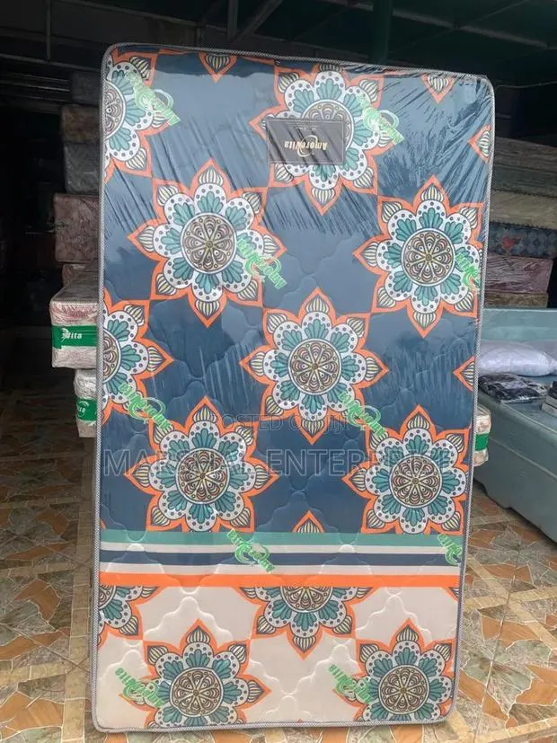 Medium Size 6" Mattress · Photo 1