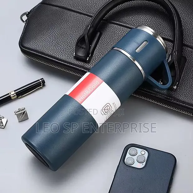 Thermos Flask With 2 Cups · Photo 1