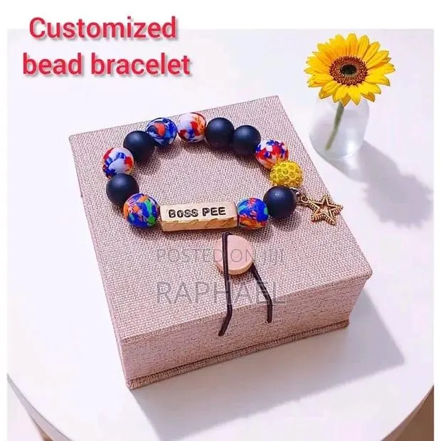 Nicely Packaged Bracelet · Photo 1