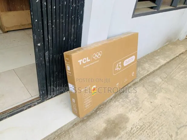 TCL 43" Full HD Smart QLED Direct LED Android Smart HDR · Photo 1