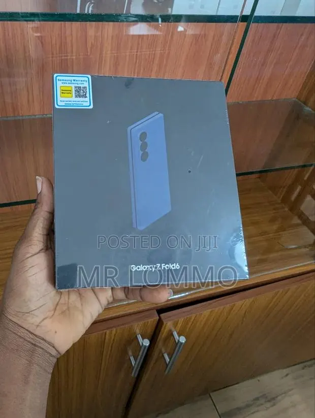 New Samsung Galaxy Fold 512 GB Blue · Photo 1