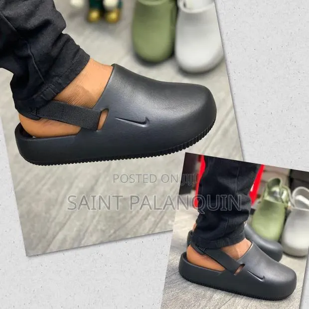 Nike Cro Slides · Photo 1