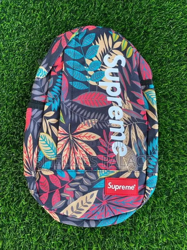 Fashion Sup Marple Leaf Chest Bag Men's Bag · Photo 1