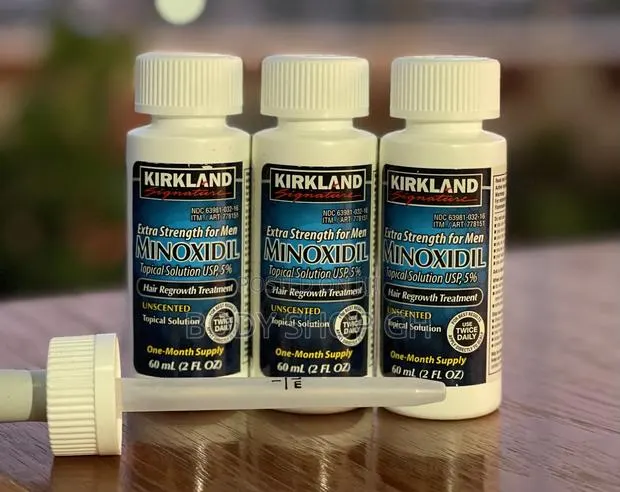 Kirkland Minoxidil Beard Booster / Original and Undiluted · Photo 1