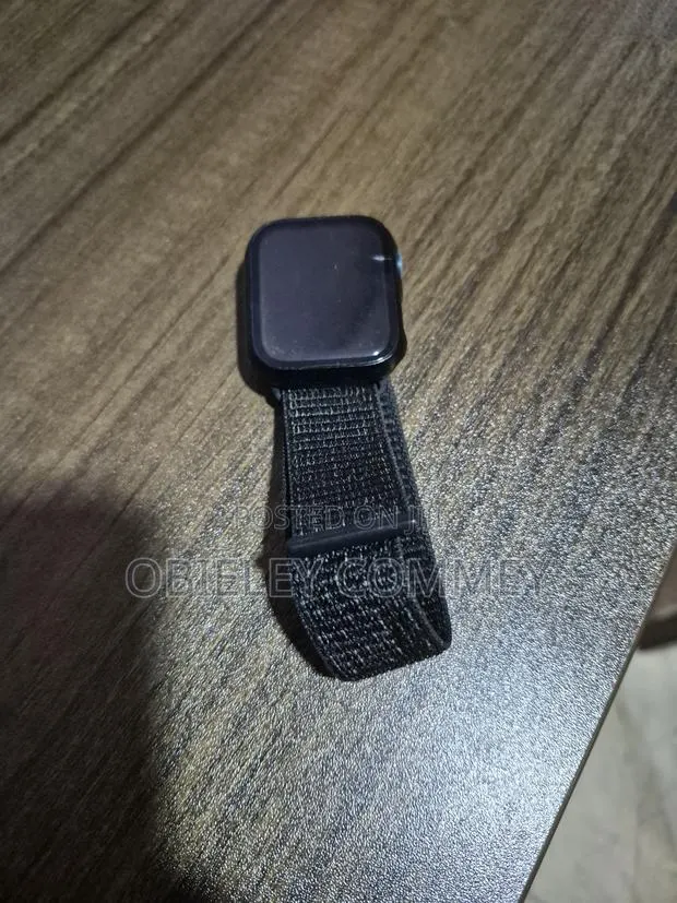Used Iwatch Series 7 · Photo 1
