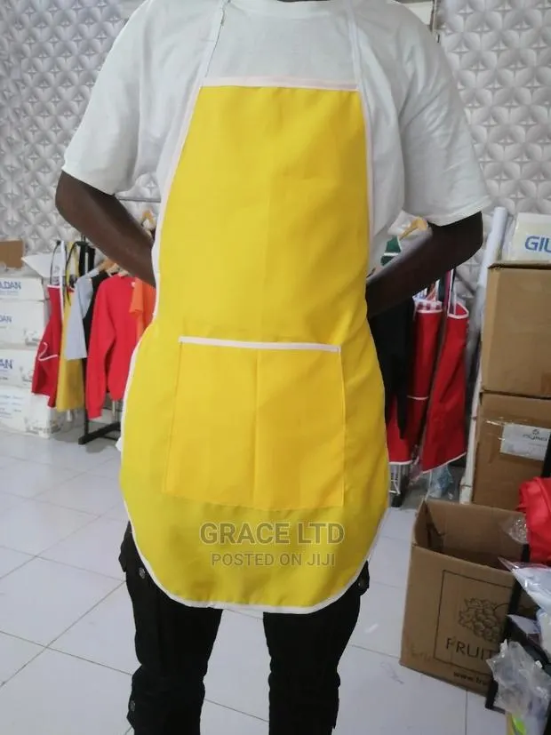 Plain Apron · Photo 1