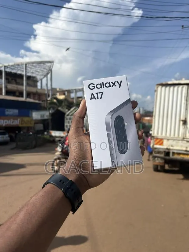 New Samsung Galaxy A17 256 GB Black · Photo 1
