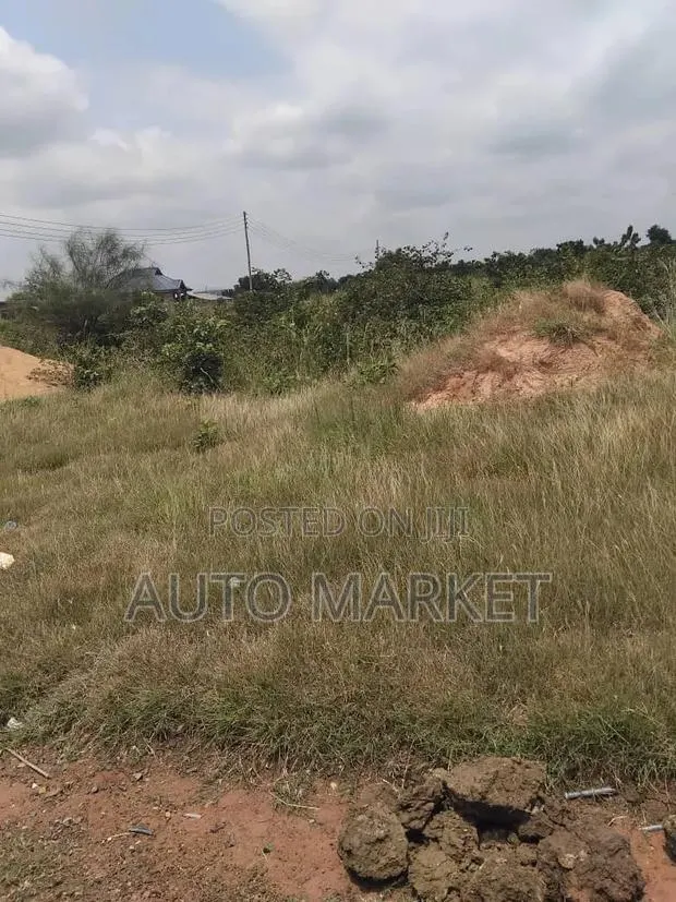 One Plot of Land for Sale · Photo 1