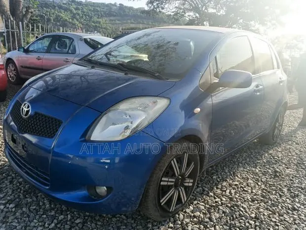 Toyota Yaris 2009 Blue · Photo 1