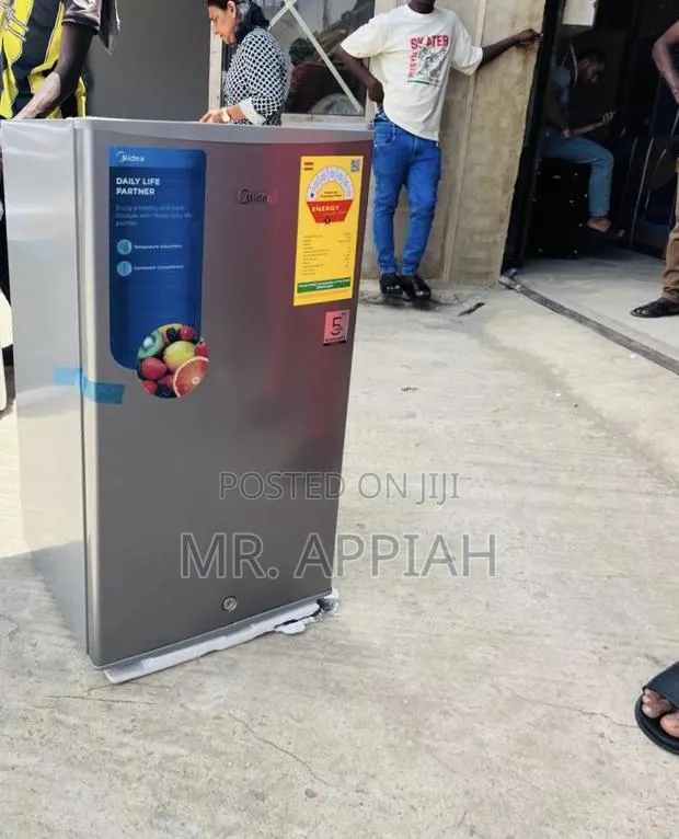 Purchase Affordable Midea Single Door Table Top Fridge(93l) · Photo 1