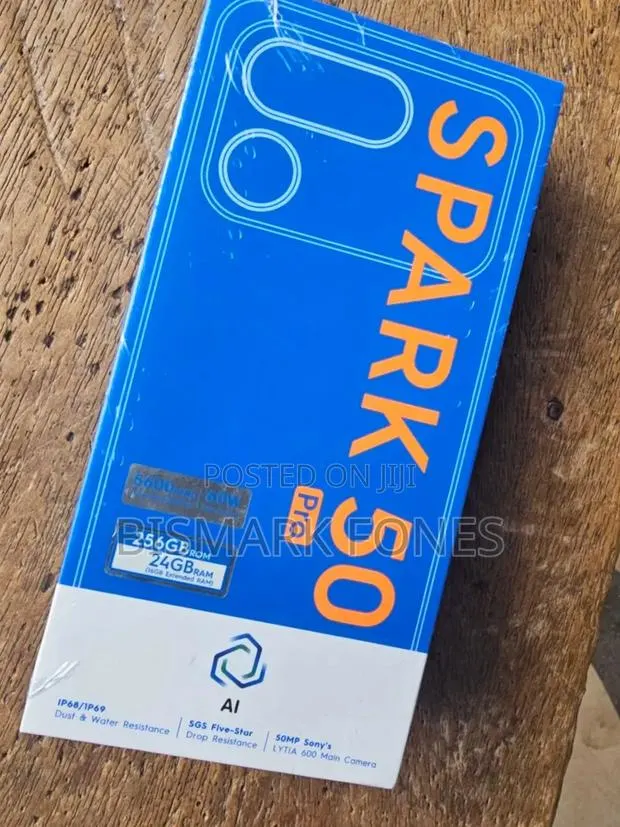 New Tecno Camon 50 Pro 256 GB Blue · Photo 1