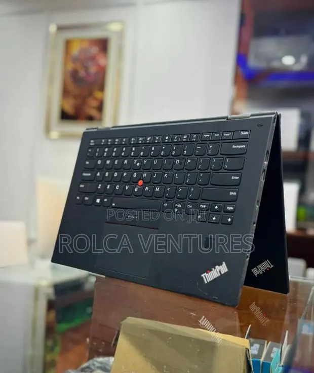 Laptop Lenovo ThinkPad X1 Yoga 8GB Intel Core i7 SSD 256GB · Photo 1