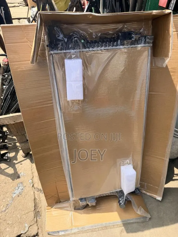 Ford F150 Radiator · Photo 1