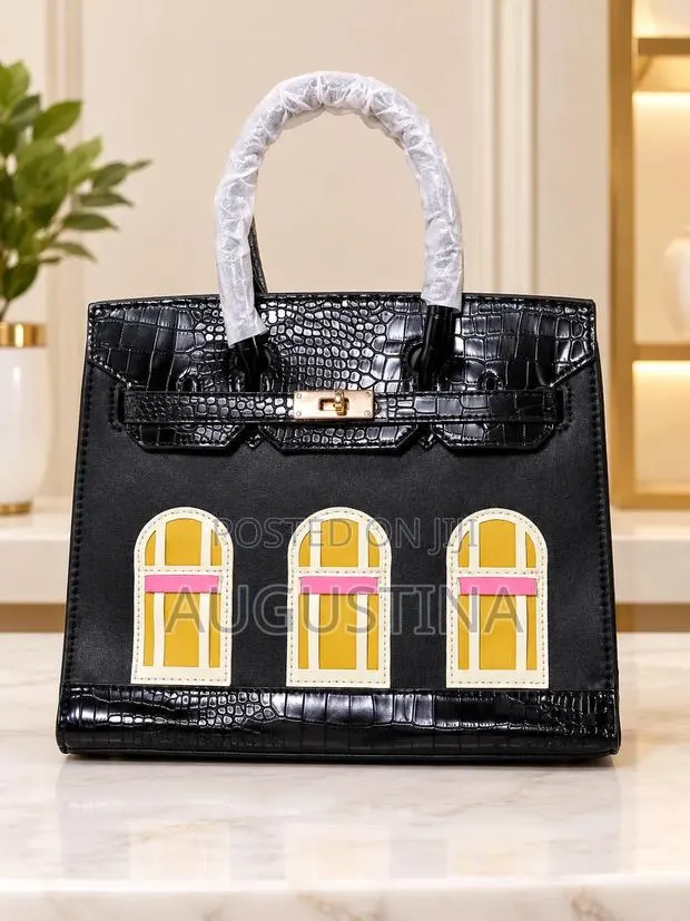 Ladies Bags · Photo 1