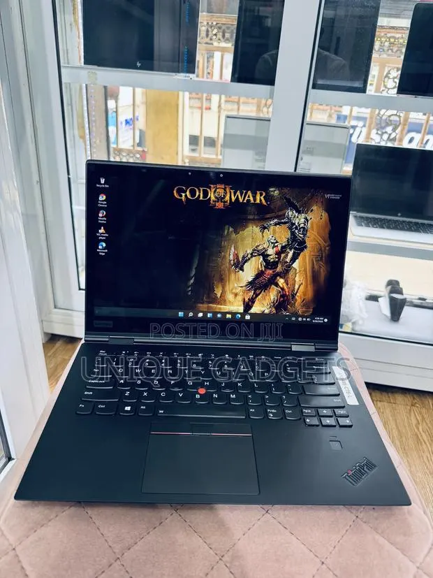 Laptop Lenovo ThinkPad X1 Yoga 16GB Intel Core i7 SSD 256GB · Photo 1