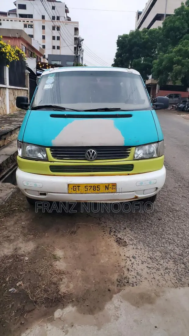 Volkswagen Transporter 1999 Green · Photo 7