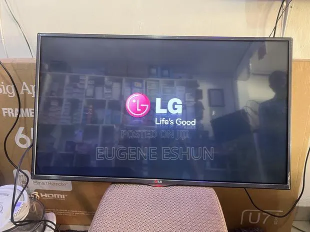 LG 43” Digital TV · Photo 1