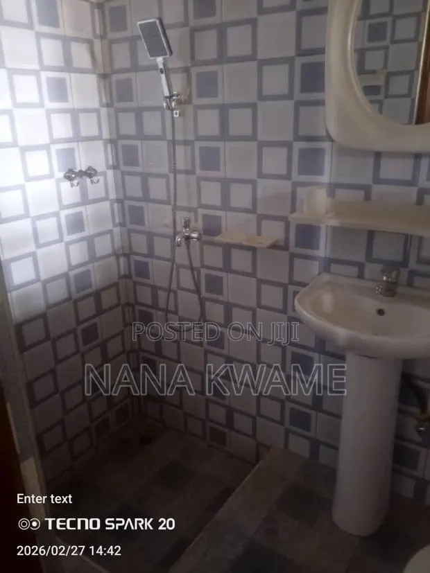 Furnished 2bdrm Apartment in Richmoni Estate, Ejisu-Juaben Municipal · Photo 1