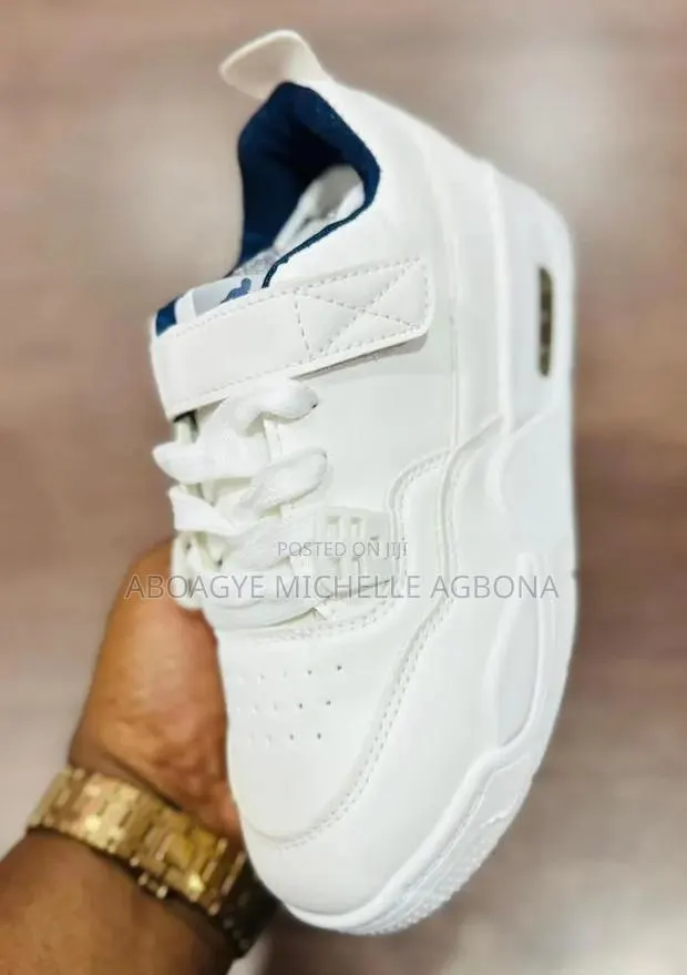Children Sneakers at Affordable Price · Photo 1