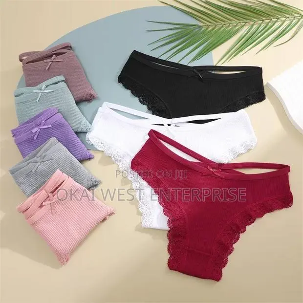 Charming Cotton Lace-Trimmed Low Waist Bikini: Effortless Elegance · Photo 1