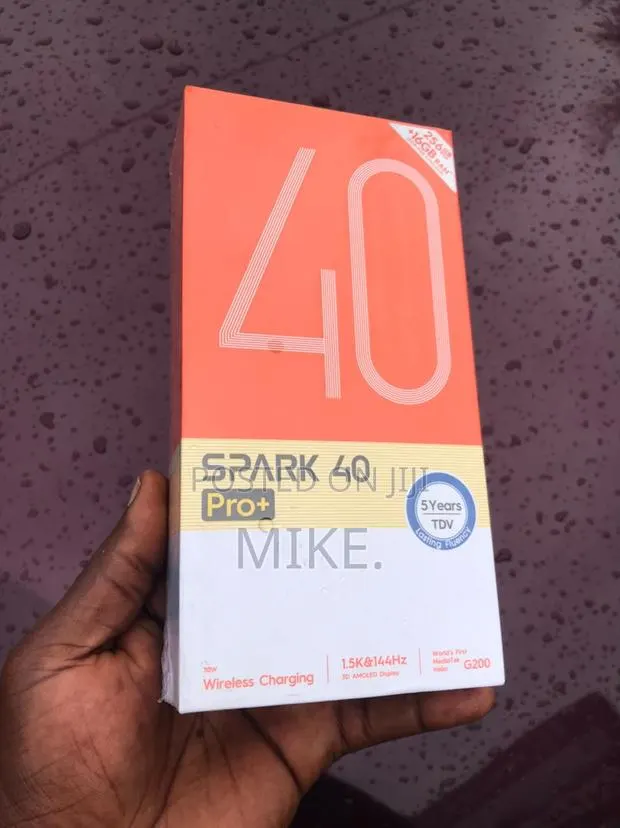 New Tecno Spark 40 Pro+ 256 GB Black · Photo 1