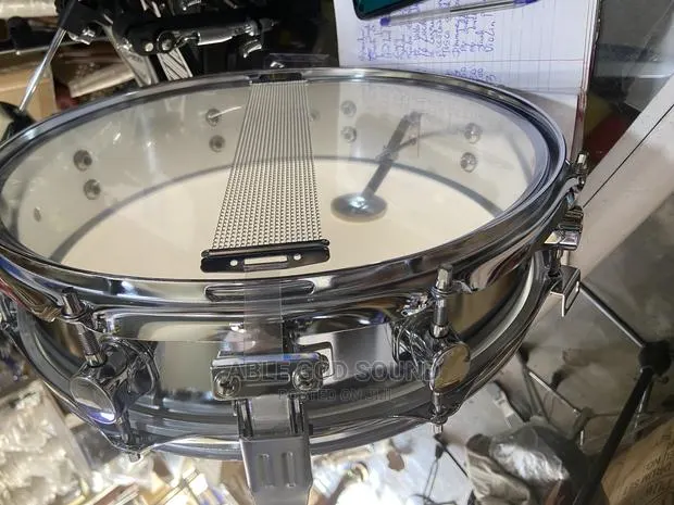 Silver Piccolo Snare Drum · Photo 1