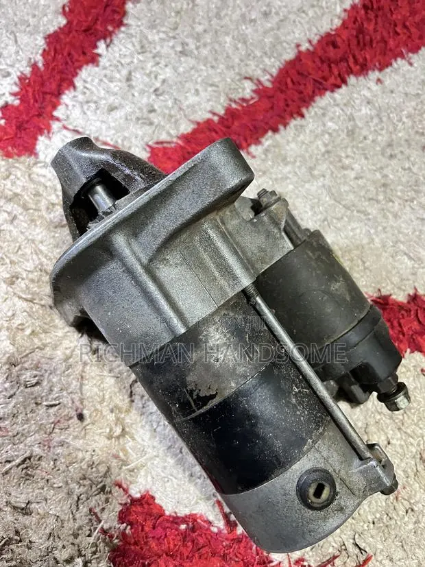 Toyota Vitz Starter · Photo 1