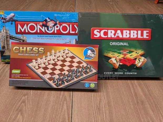 Monopoly, Scrabble and Chess Game · Photo 1
