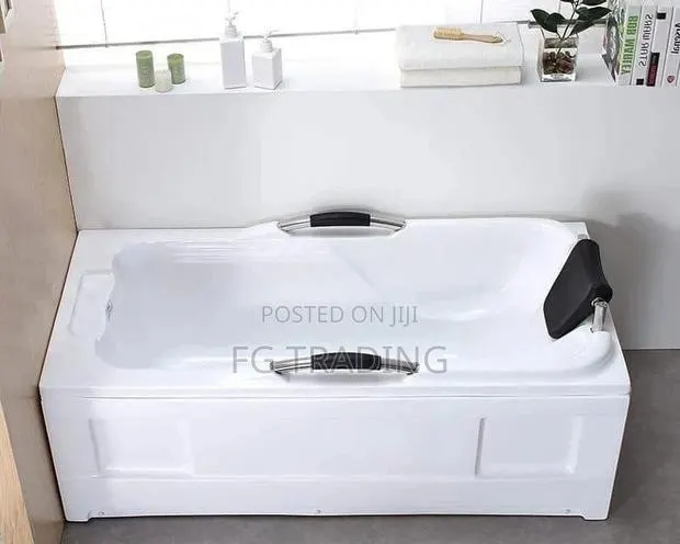 Straight Bathtub + Panel - Lying Bath