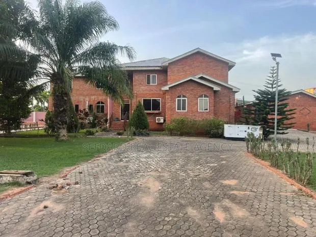 7bdrm Mansion in Sefdard Properties, Pokuase for sale · Photo 1
