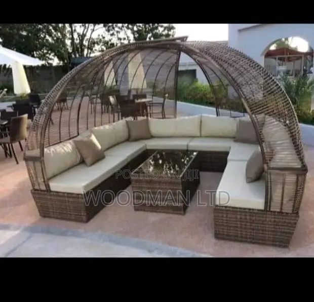 Outdoor Cabana · Photo 1