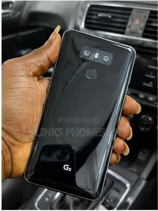 LG G6 64 GB Black · Photo 1