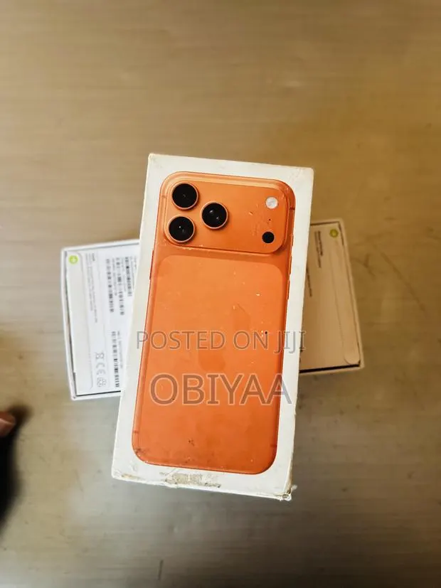New Apple iPhone 17 Pro Max 256 GB Orange · Photo 1