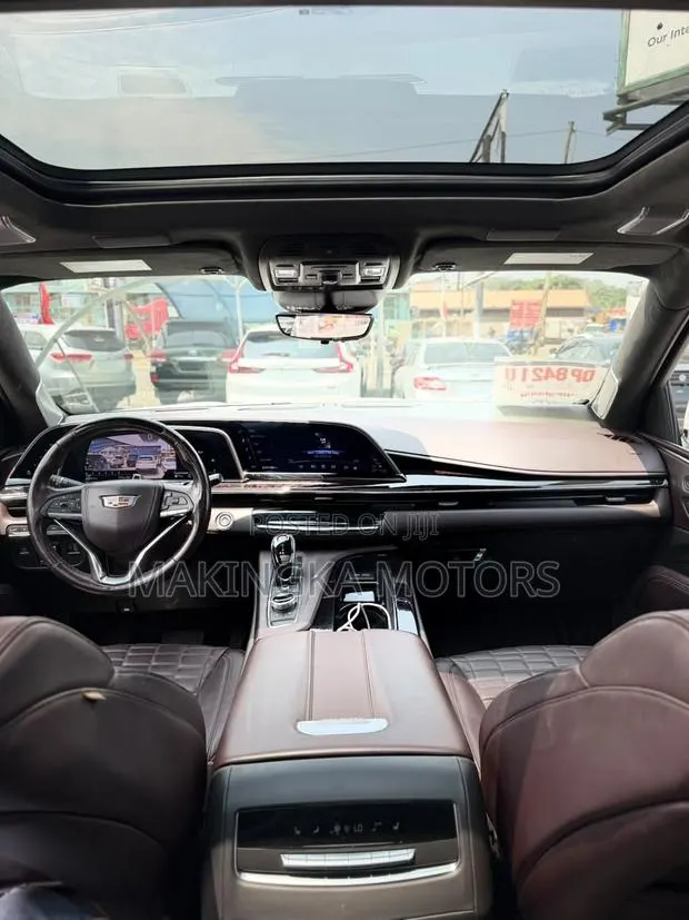 Cadillac Escalade Premium Luxury Platinum 4WD 2023 White · Photo 1